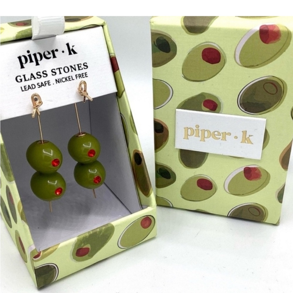 👉✨️Piper ▪︎ K Viral Martini  Olive glass stone dangle earrings